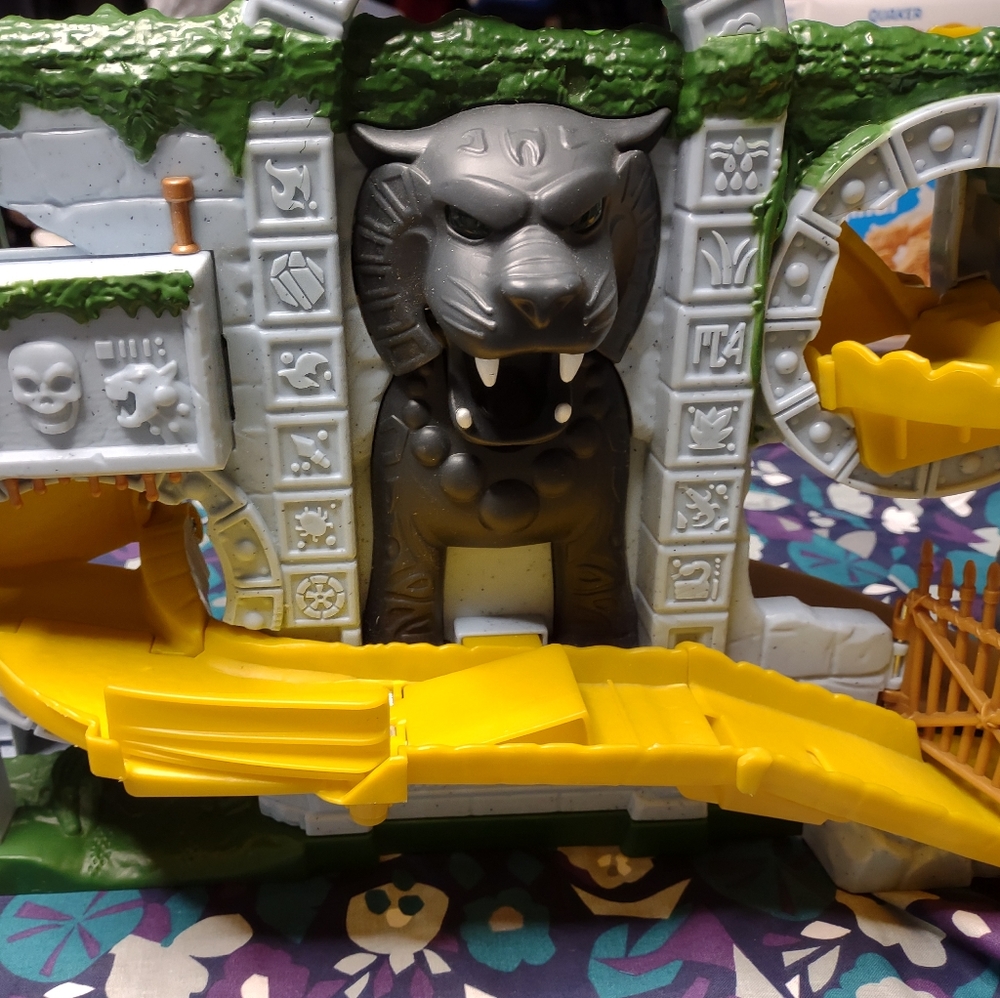 Matchbox Jungle Adventure Playset Black Panther Jaguar
